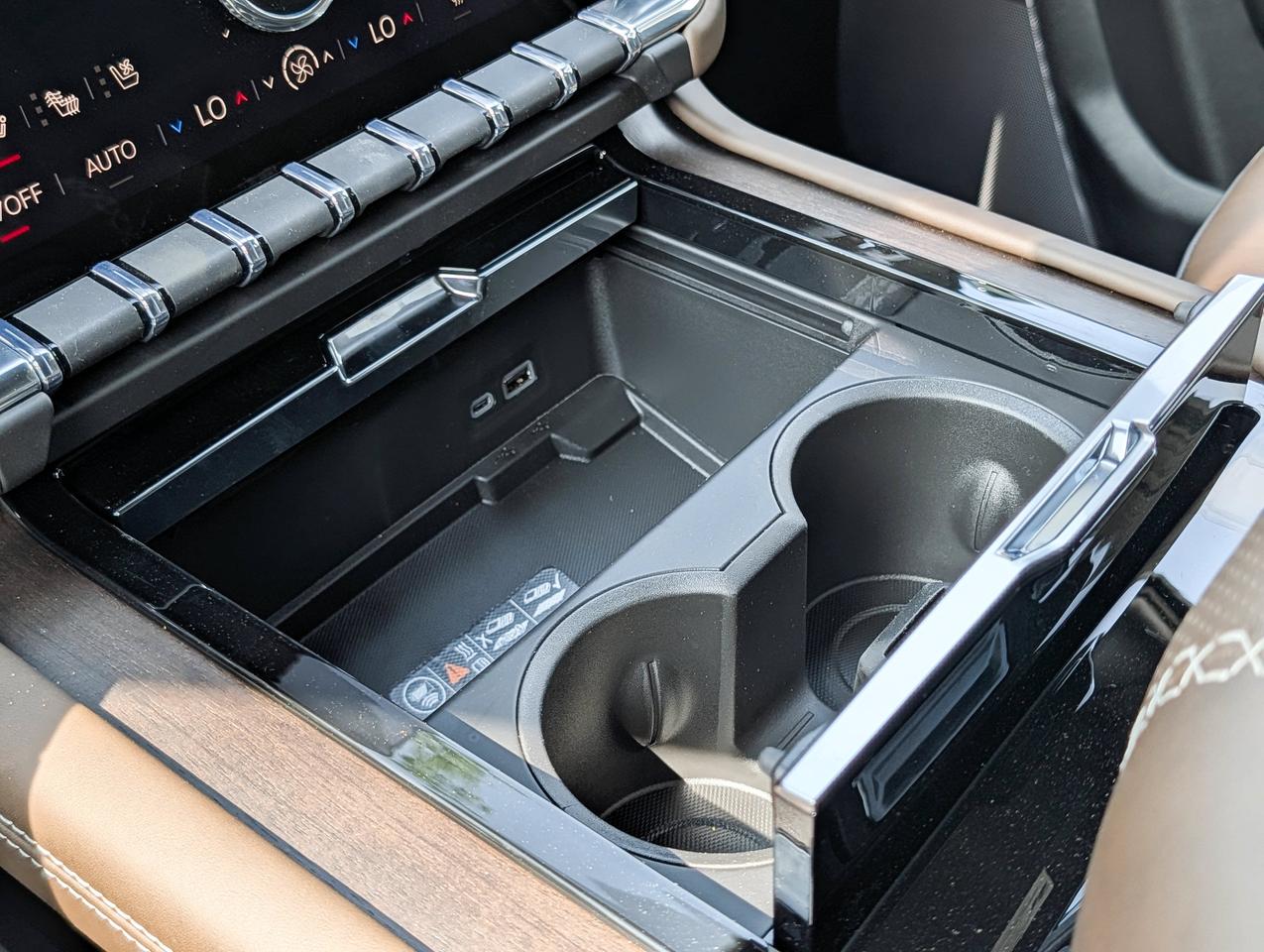 2026 GMC Yukon Denali Ultimate Photo