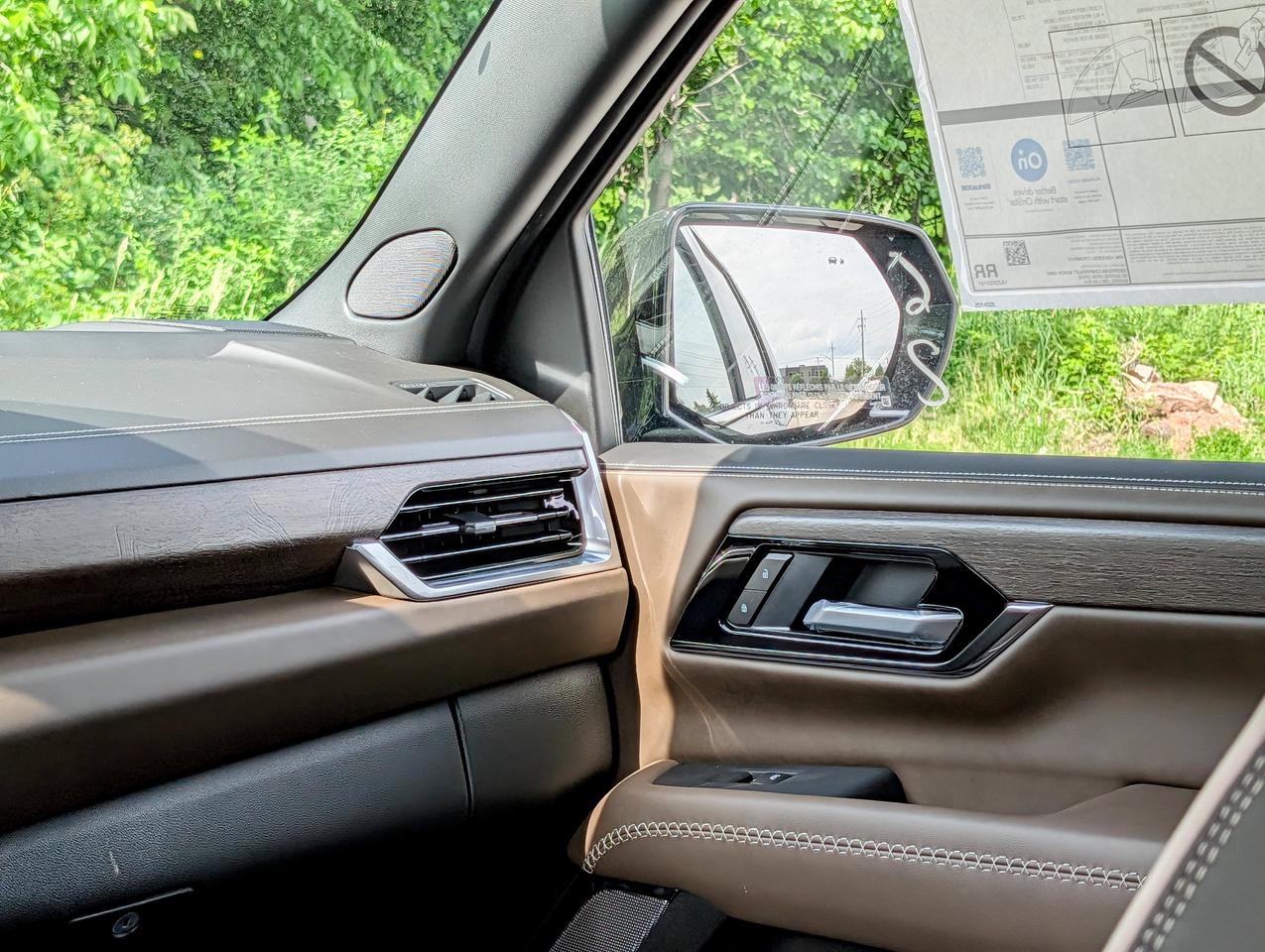 2026 GMC Yukon Denali Ultimate Photo