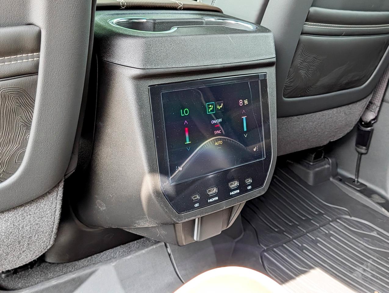 2026 GMC Yukon Denali Ultimate Photo