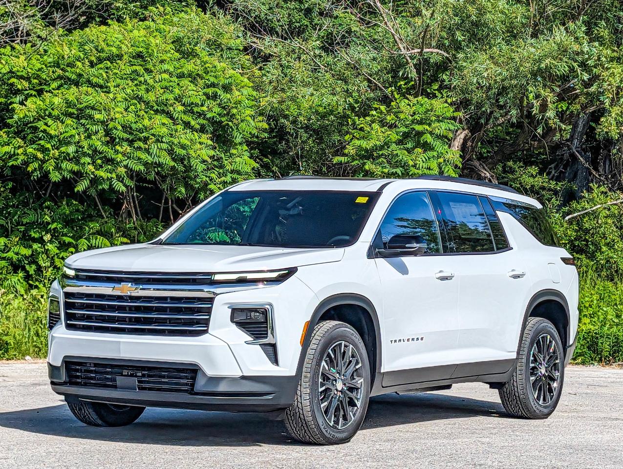 2026 Chevrolet Traverse LT Photo