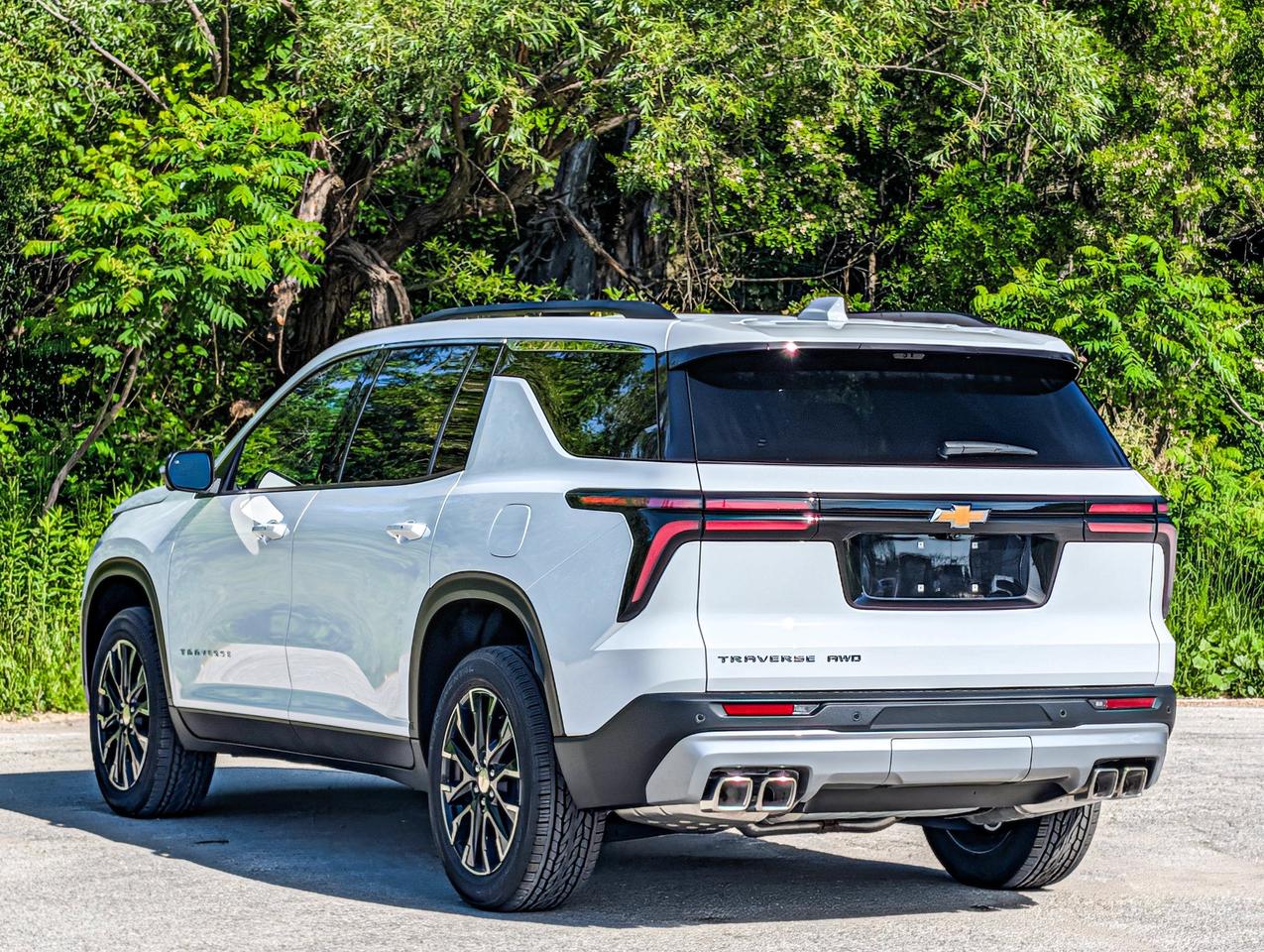 2026 Chevrolet Traverse LT Photo