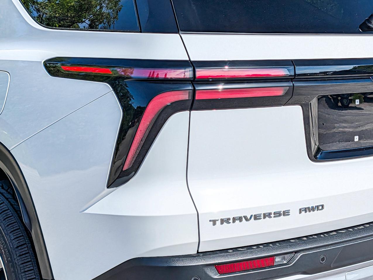 2026 Chevrolet Traverse LT Photo