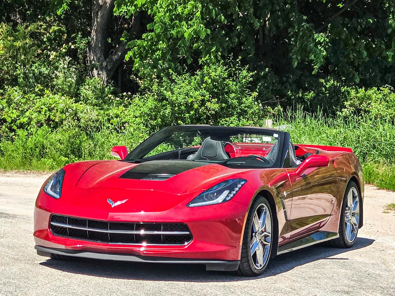 2015 Chevrolet Corvette Z51 2LT Photo