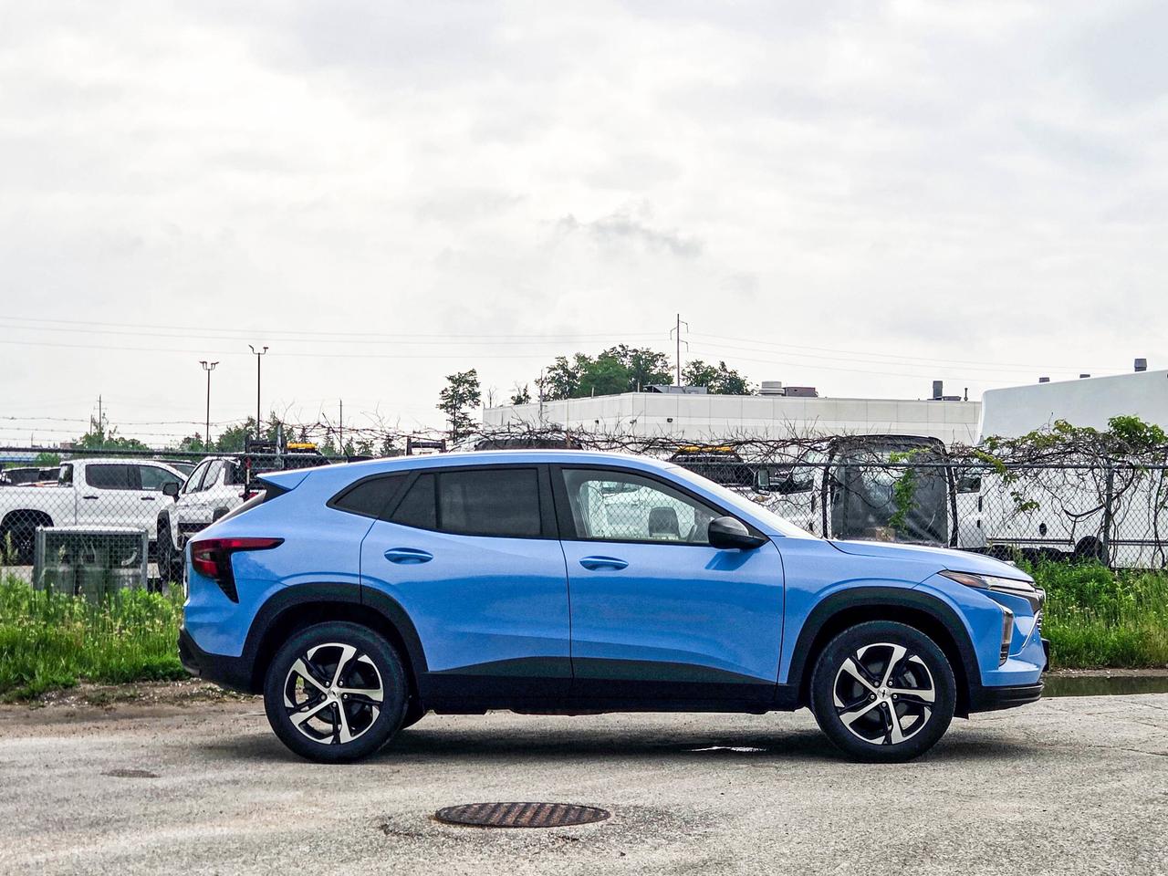 2024 Chevrolet Trax 1RS Photo2