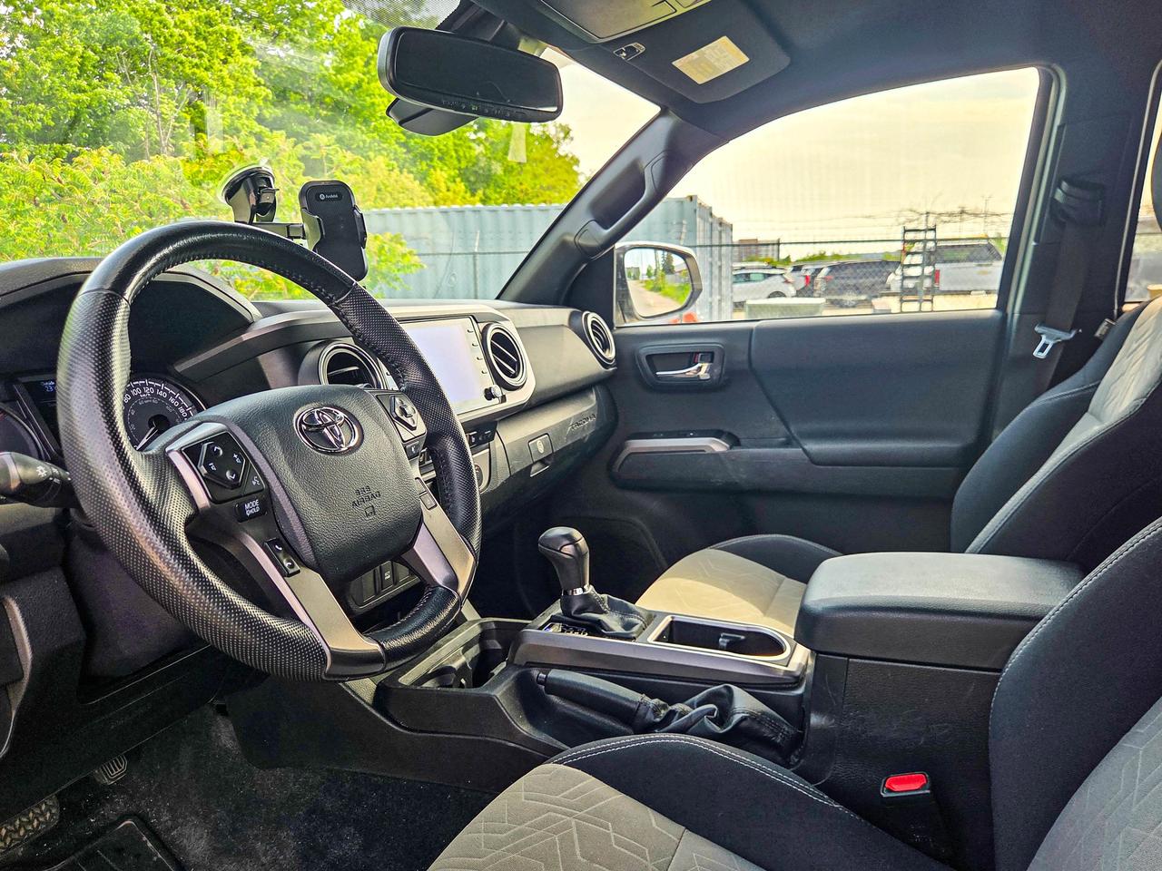 2023 Toyota Tacoma 4WD DBL AT Photo