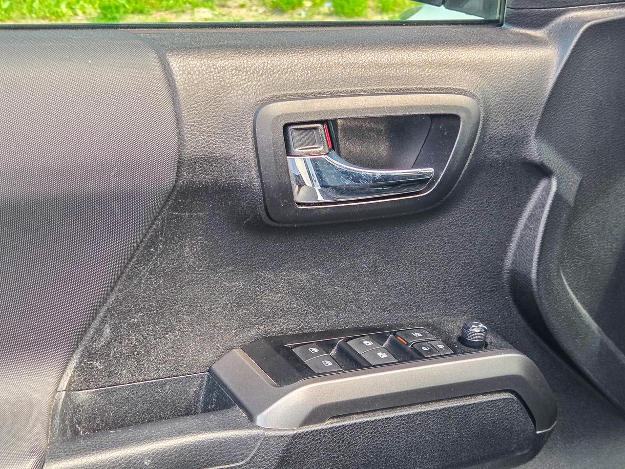 2023 Toyota Tacoma 4WD DBL AT Photo