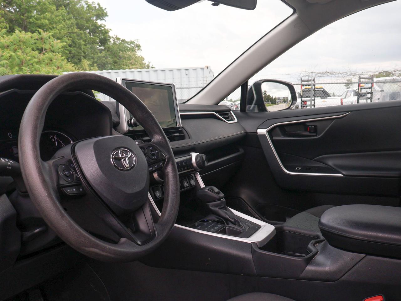 2024 Toyota RAV4 LE Photo
