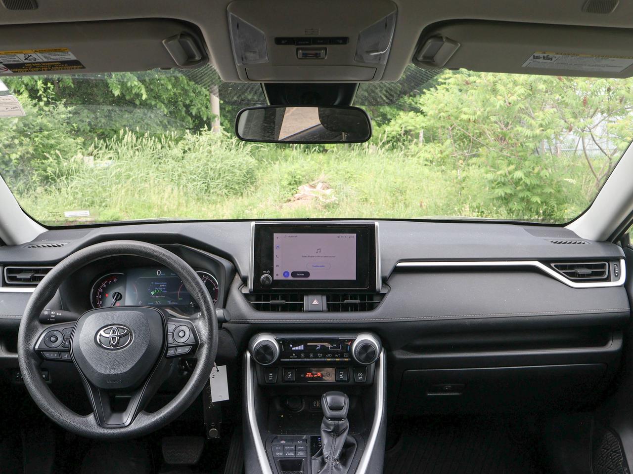 2024 Toyota RAV4 LE Photo