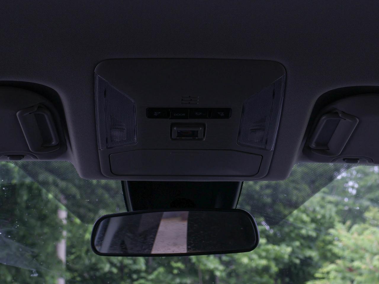 2024 Toyota RAV4 LE Photo