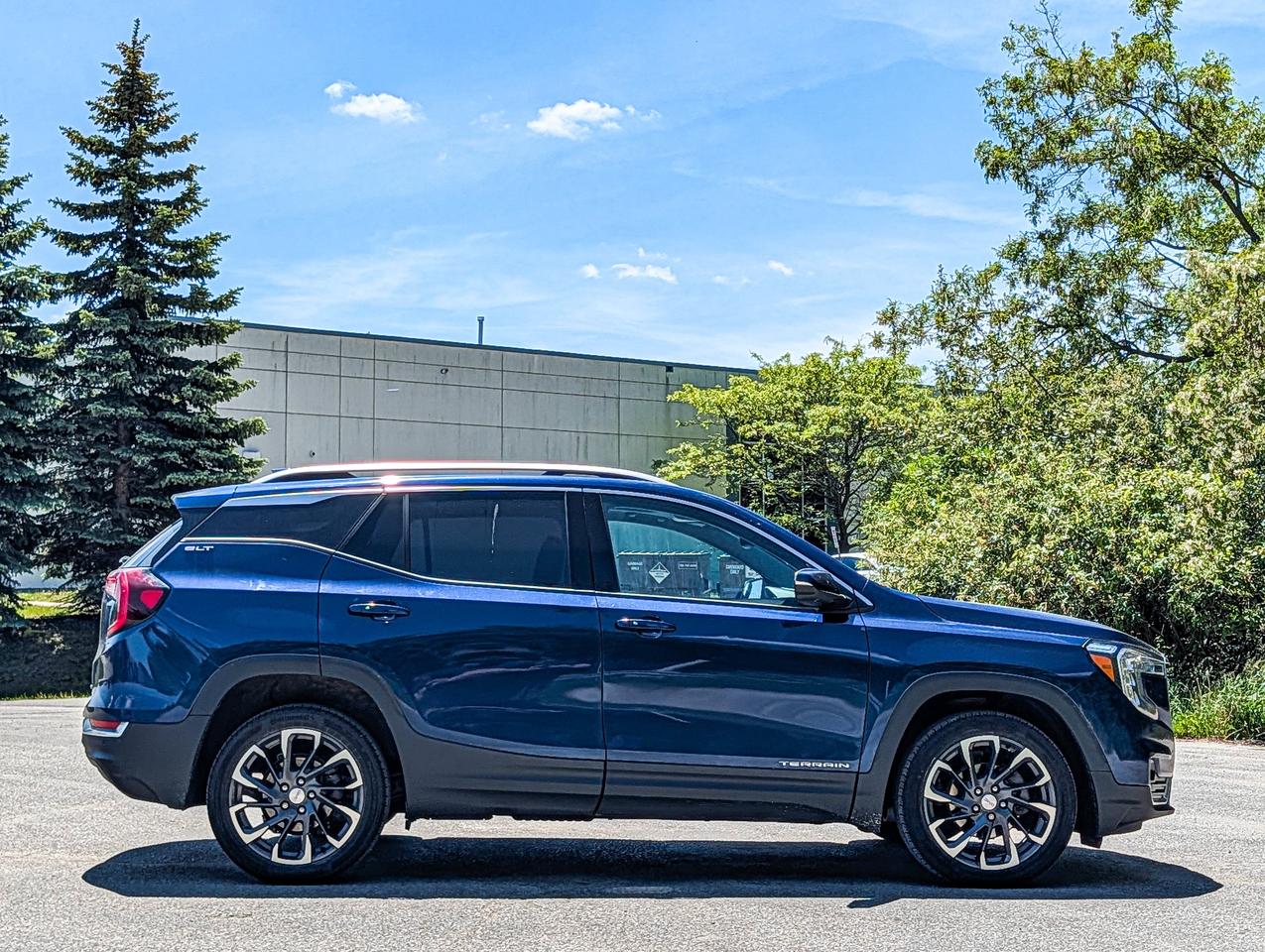 2022 GMC Terrain SLT Photo