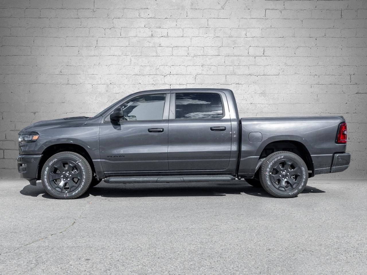 2026 RAM 1500 Express Photo