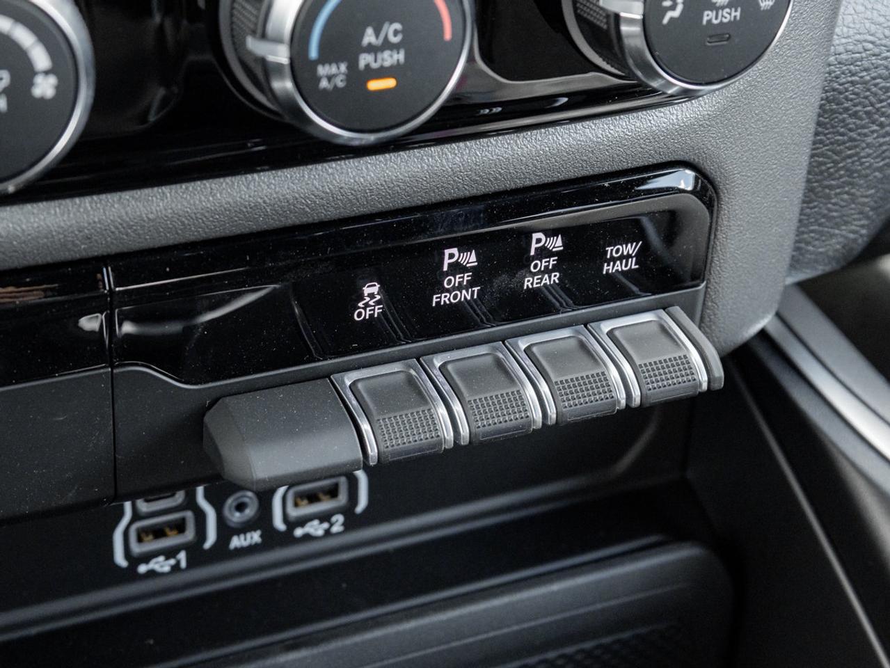 2026 RAM 1500 Express Photo