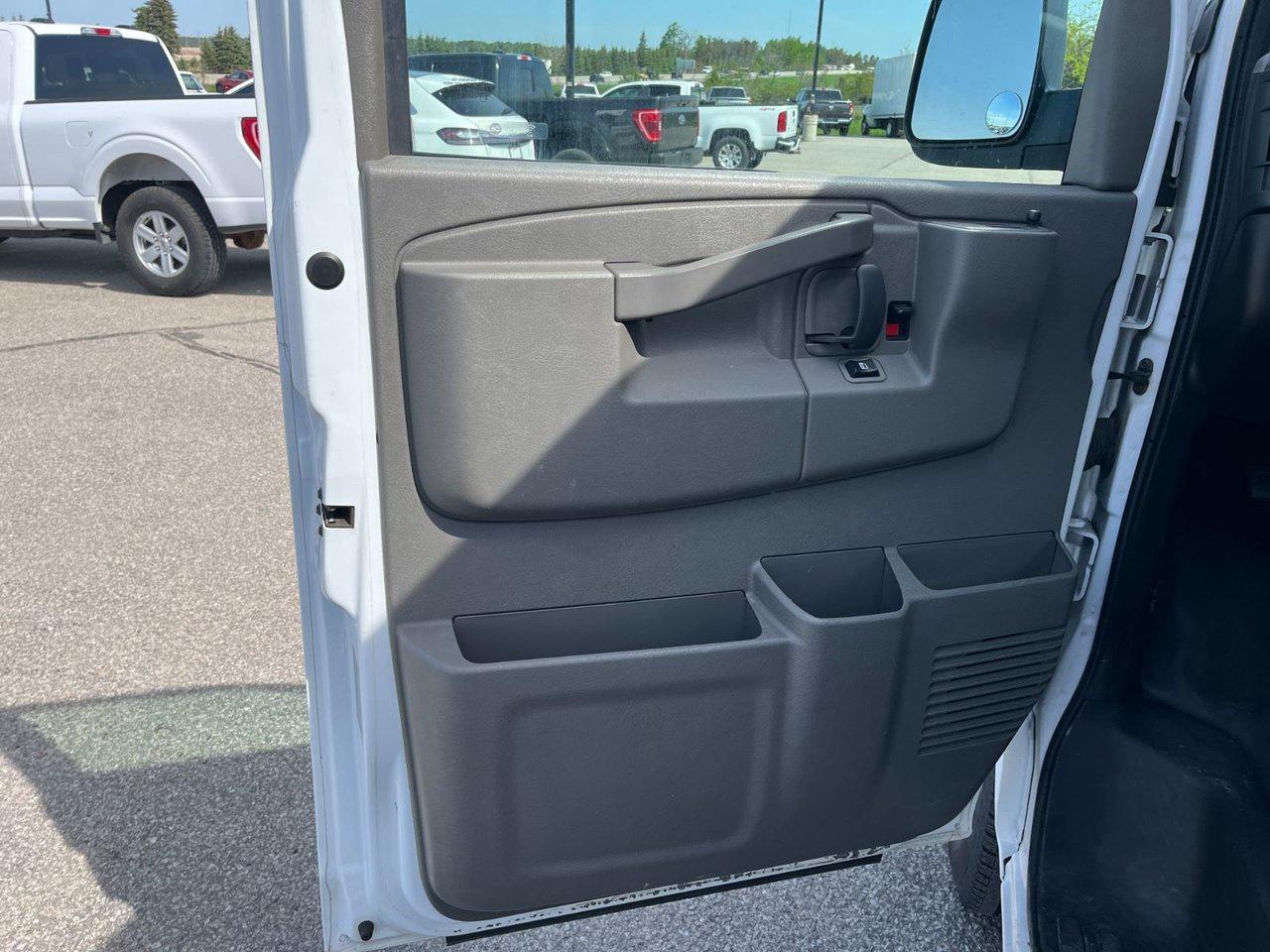 2021 Chevrolet Express Cargo Van RWD 2500 135' WB Photo