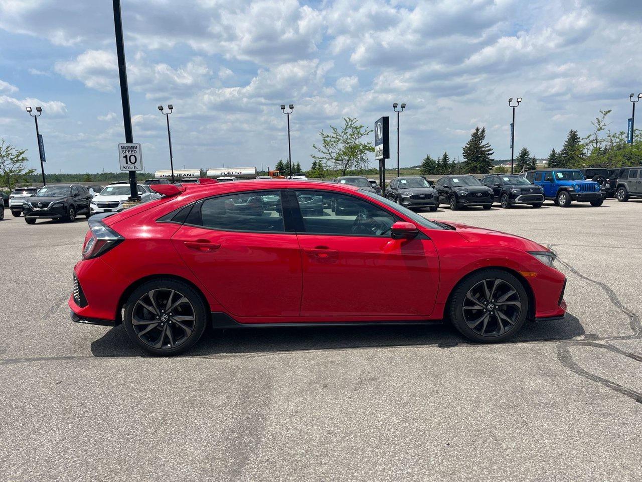 2017 Honda Civic Hatchback 5dr CVT Sport w/Honda Sensing Photo4