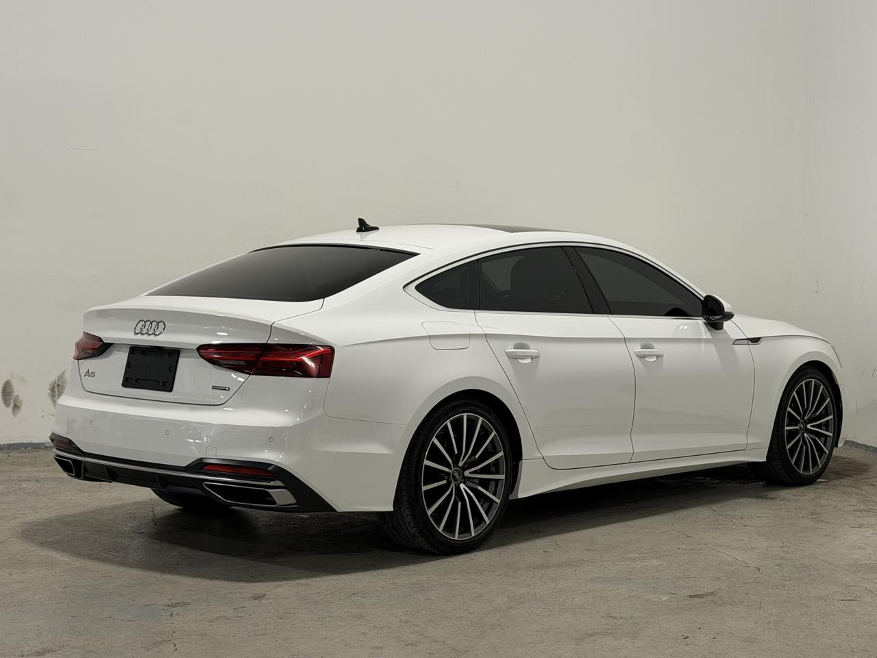 2023 Audi A5 LEATHER | SUNROOF | CARPLAY Photo3