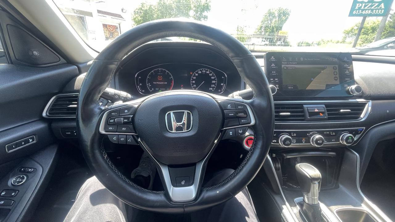 2018 Honda Accord Touring Photo