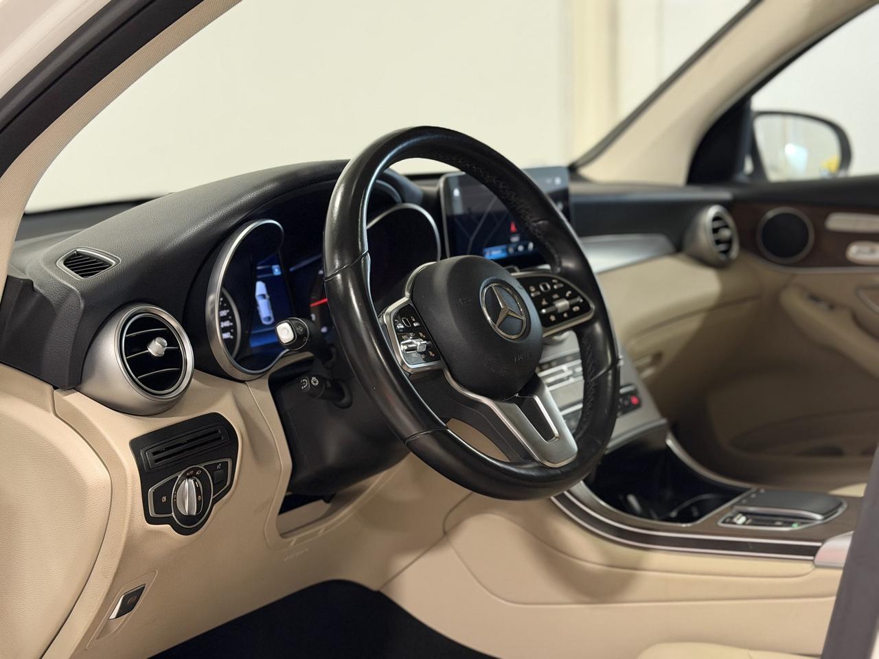 2023 Mercedes-Benz GLC-Class GLC 300 4MATIC Coupe Photo