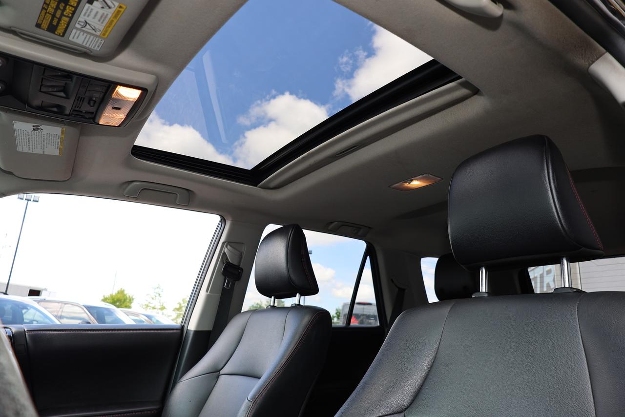 2016 Toyota 4Runner SR5 - AS-IS|LEATHER|SUNROOF|NAVI|CAMERA Photo