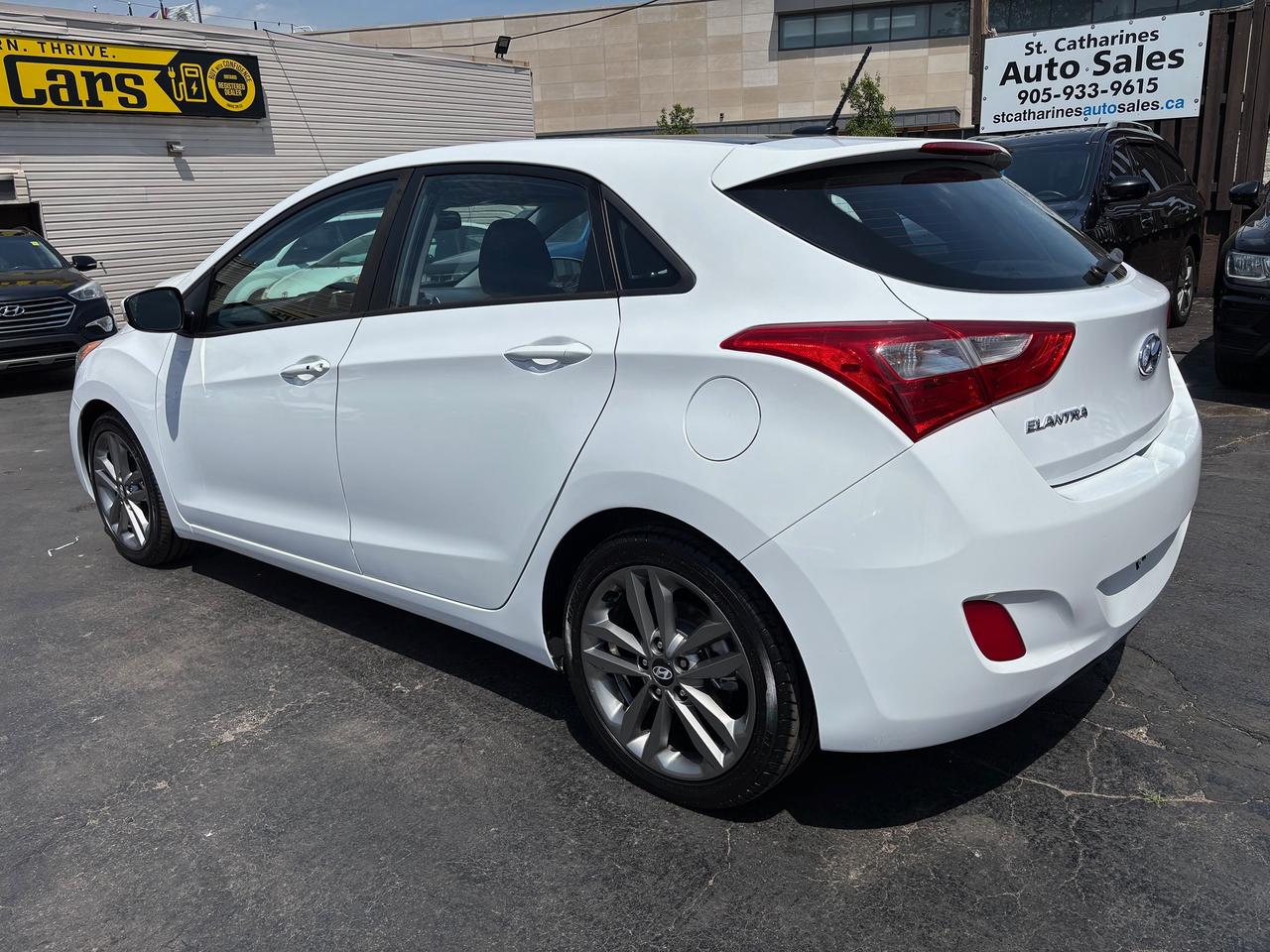2017 Hyundai Elantra GT GLS Tech Photo