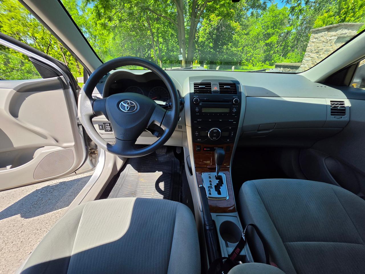 2010 Toyota Corolla Base Photo