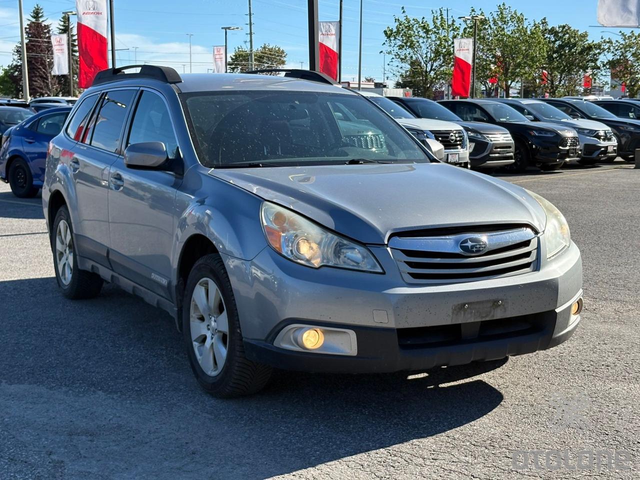 2011 Subaru Outback 2.5i Prem - Photo #1