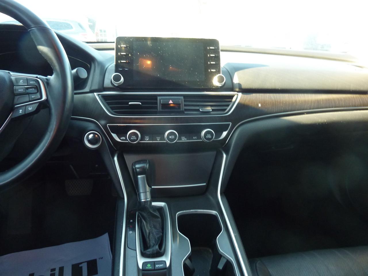 2018 Honda Accord Touring Photo