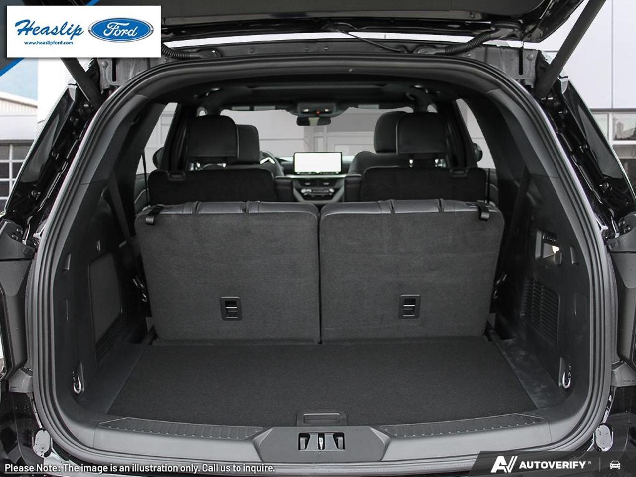 2026 Ford Explorer TREMOR Photo