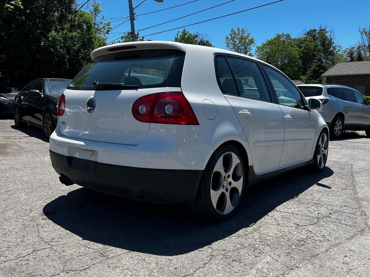 2009 Volkswagen GTI 4dr HB DSG Photo