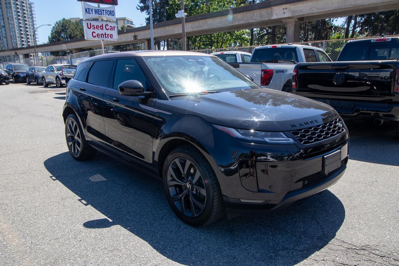 2023 Land Rover Evoque P250 Bronze Collection Photo3