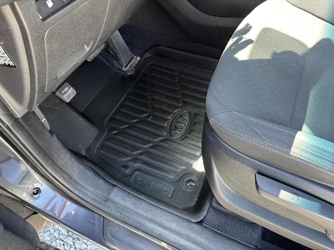 2017 Kia Sorento LX ~UNDERCOATED~ Photo