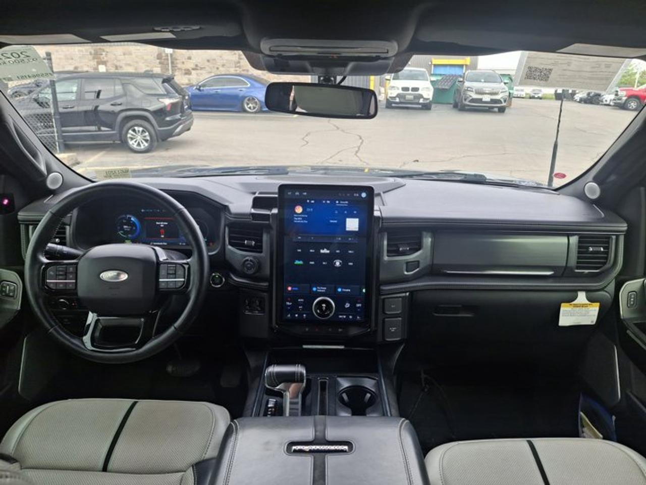 2022 Ford F-150 Lightning Platinum 4X4 | Extended Range | Leather | Sunroof | Nav | 360 Camera | Cooled + Heated Seats & More! Photo4