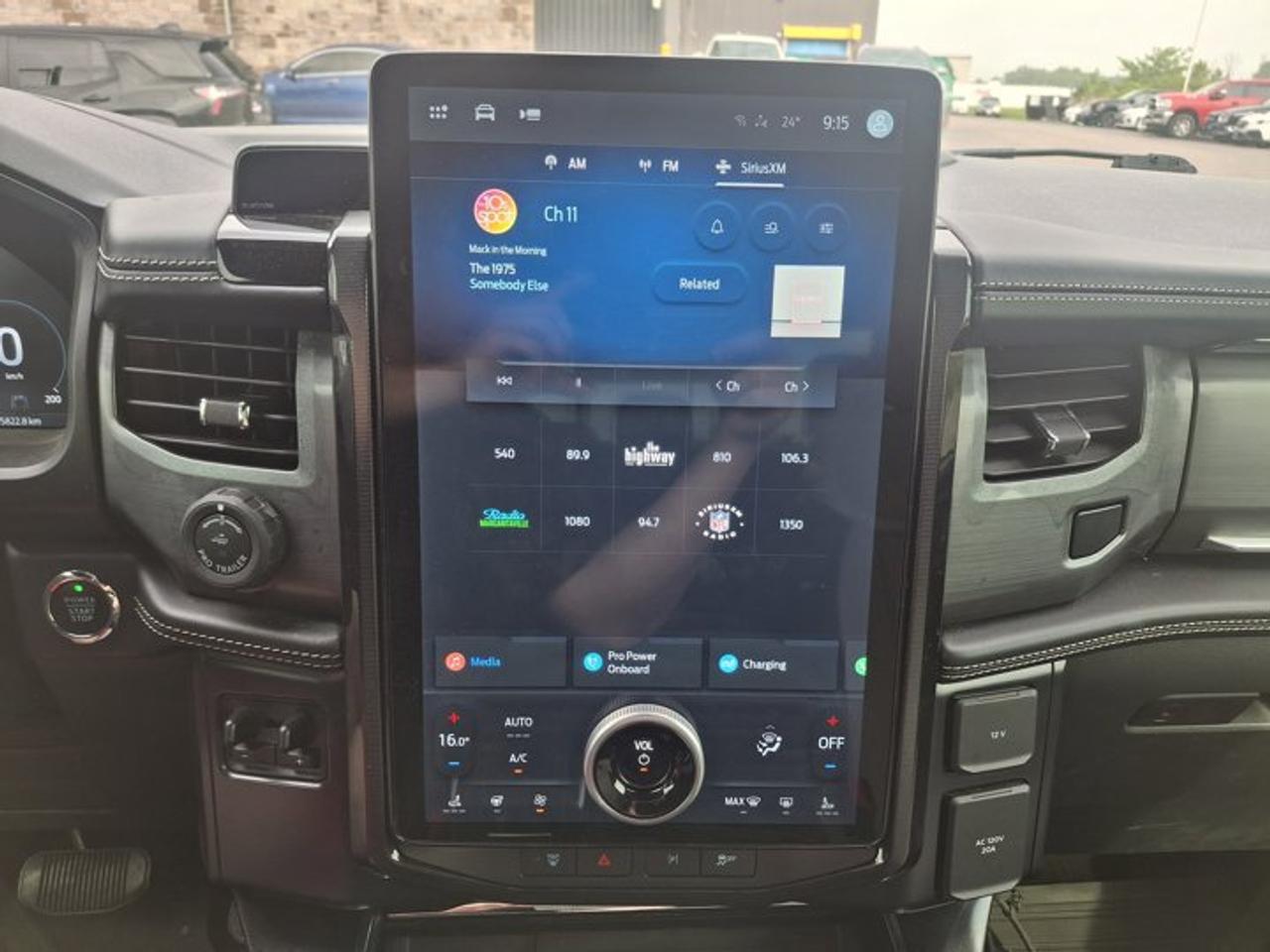 2022 Ford F-150 Lightning Platinum 4X4 | Extended Range | Leather | Sunroof | Nav | 360 Camera | Cooled + Heated Seats & More! Photo3