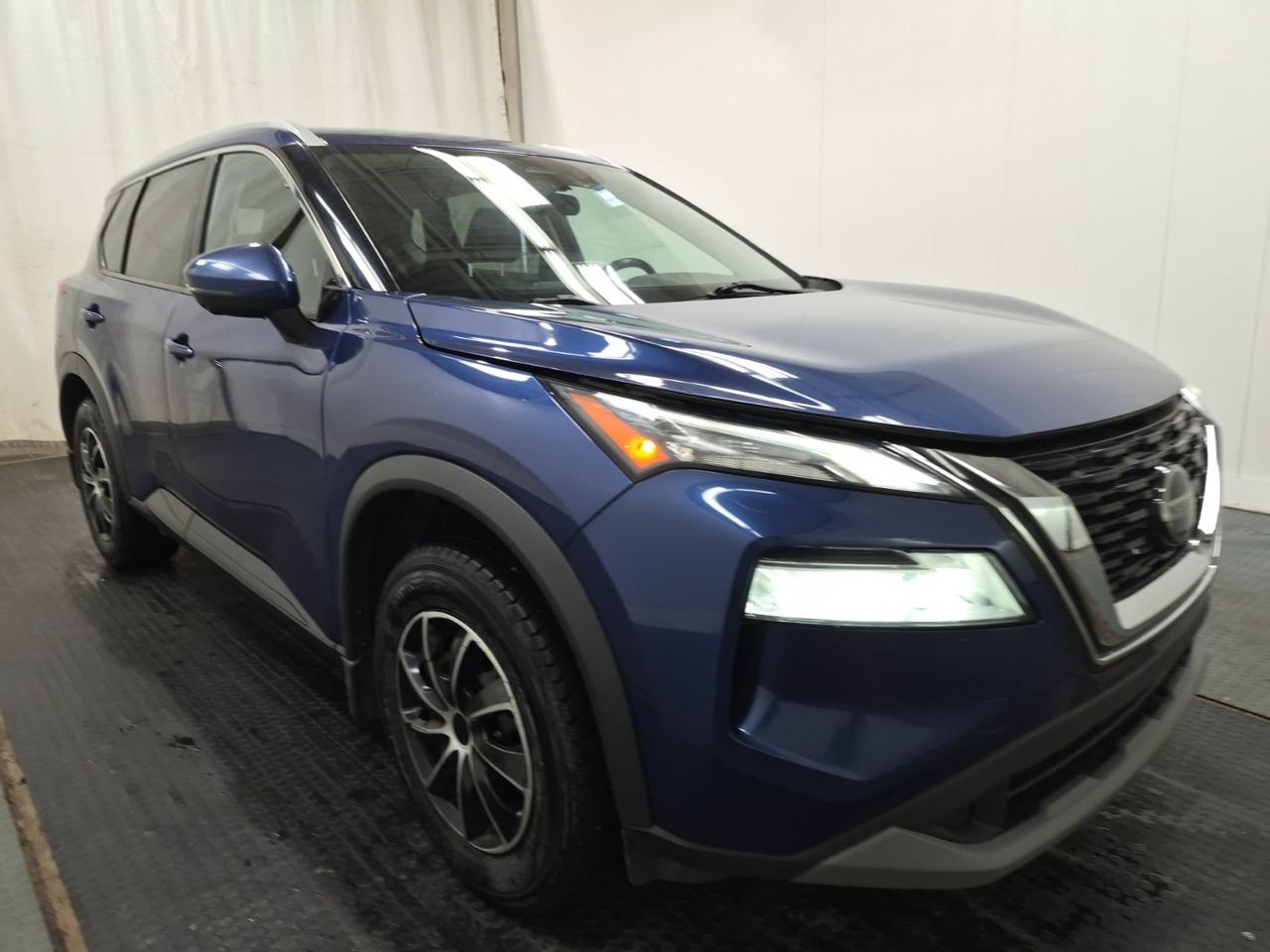 2021 Nissan Rogue SV Photo0