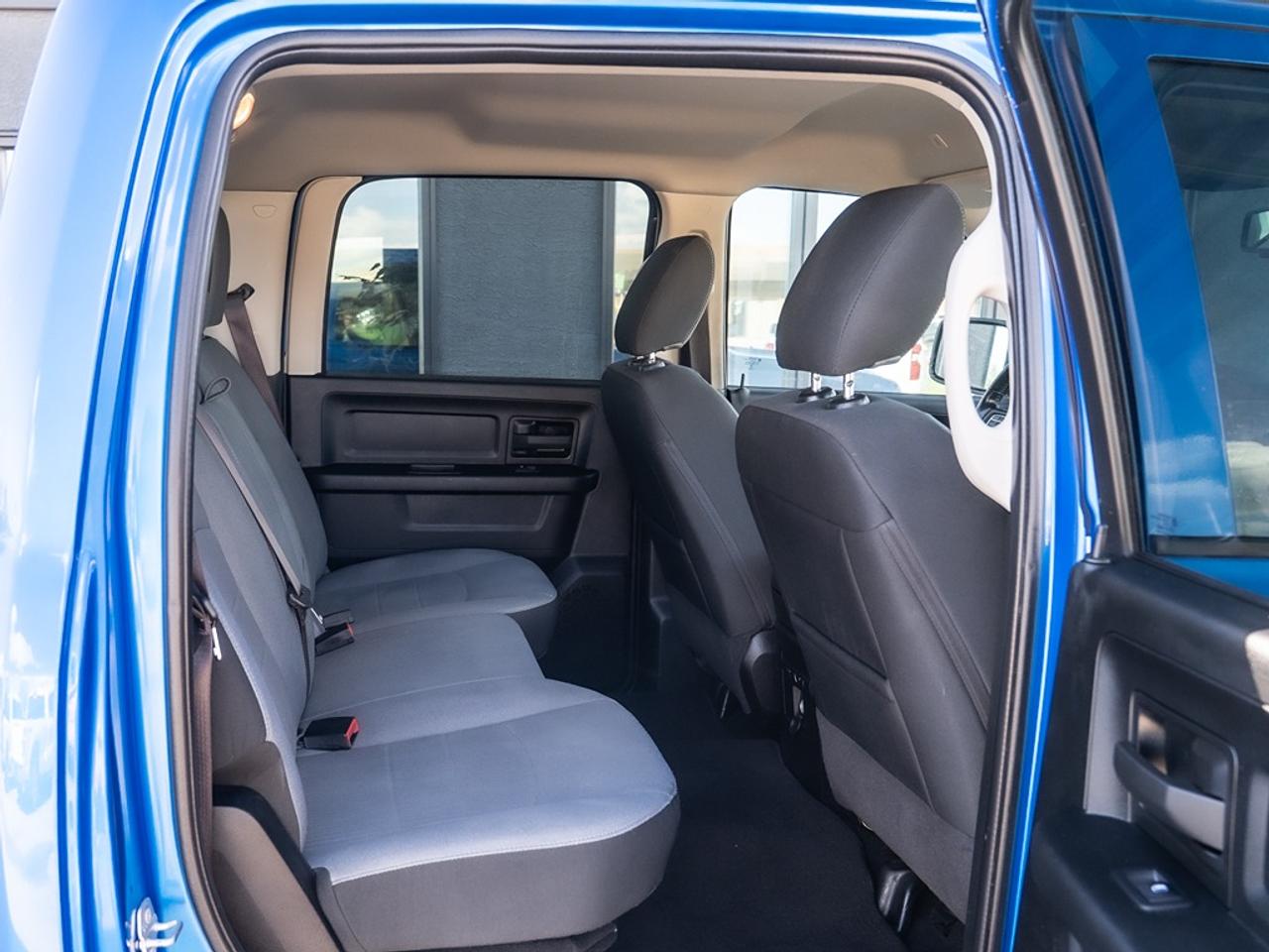 2021 RAM 1500 Classic Express 4x4 Crew Cab Photo19