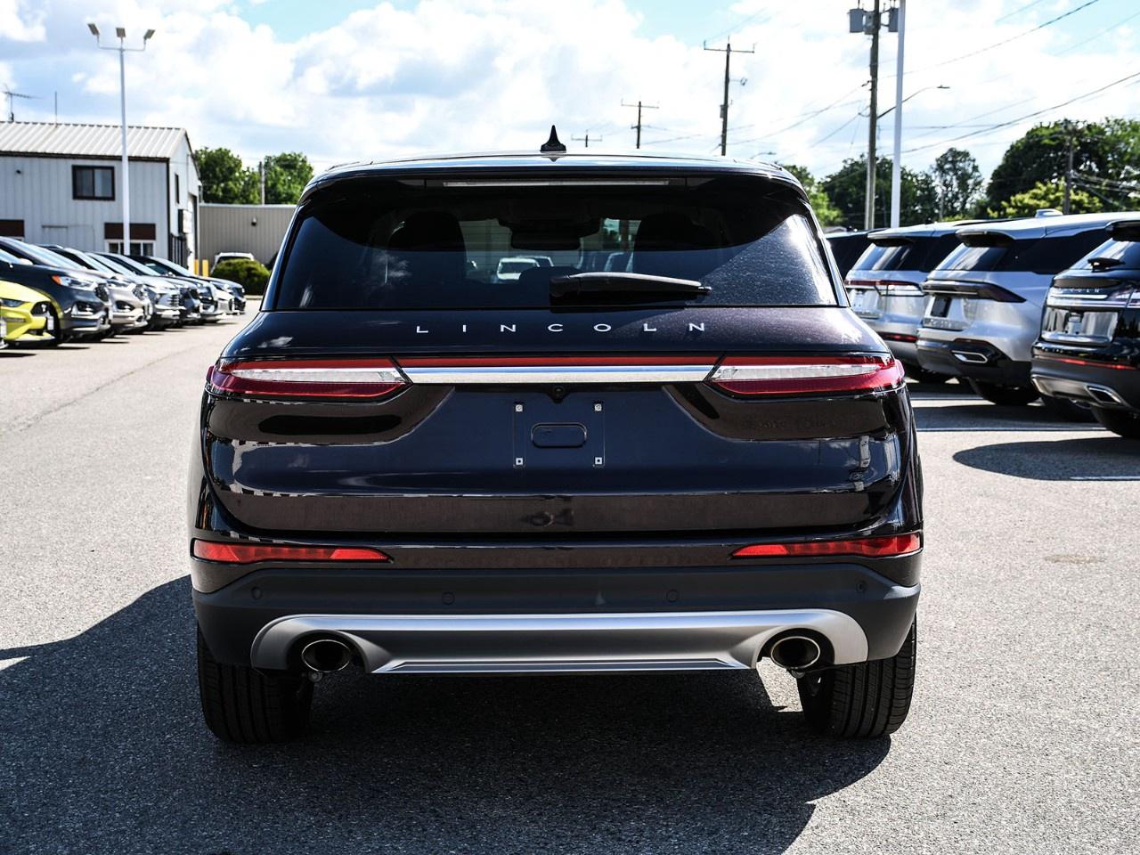 2023 Lincoln Corsair Standard AWD Photo3