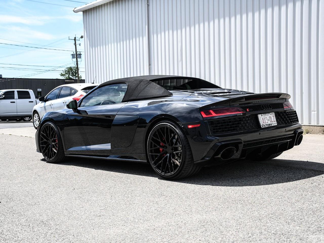 2023 Audi R8 Spyder V10 performance RWD Photo2