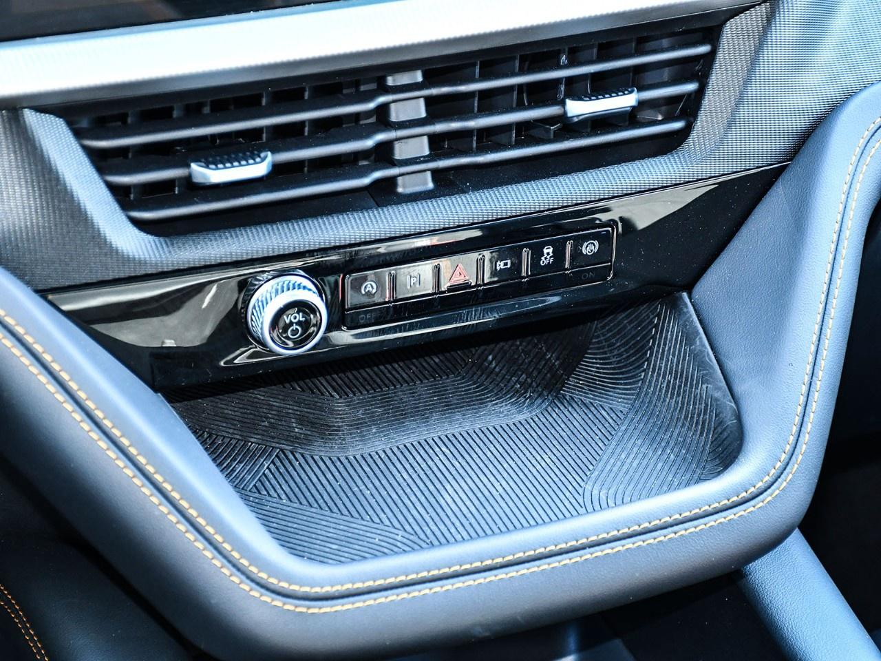 2026 Ford Explorer Tremor 4WD Photo