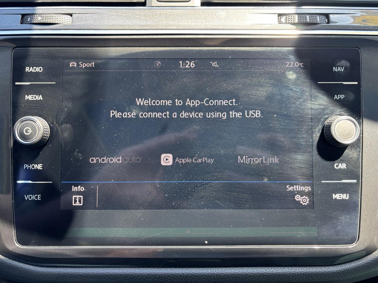 2020 Volkswagen Tiguan Highline ~CLEAN CARFAX~ Photo