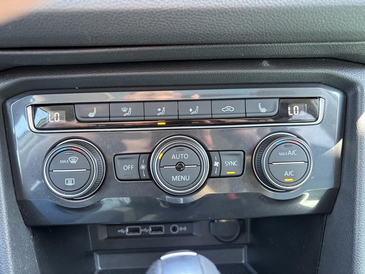 2020 Volkswagen Tiguan Highline ~CLEAN CARFAX~ Photo