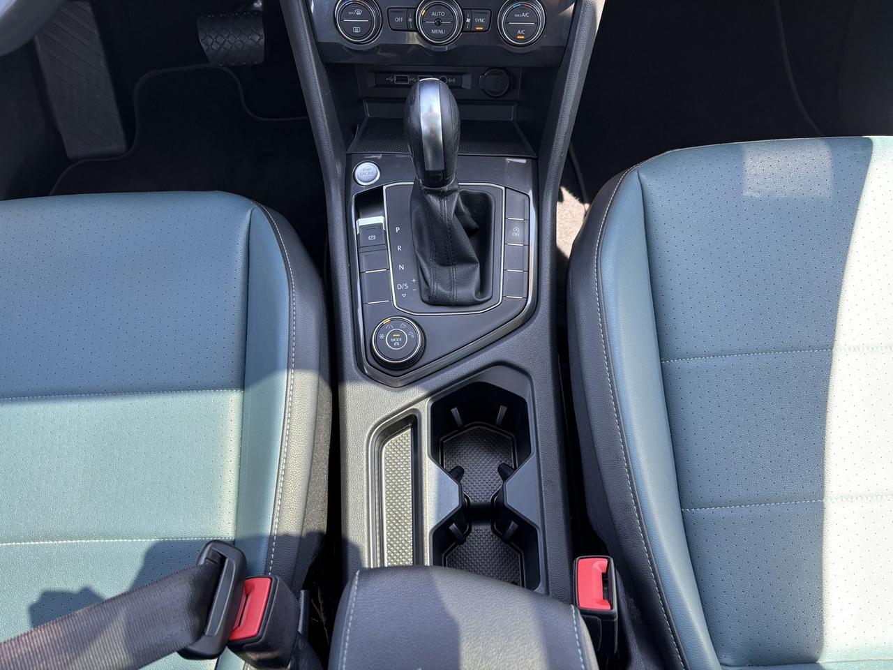 2020 Volkswagen Tiguan Highline ~CLEAN CARFAX~ Photo