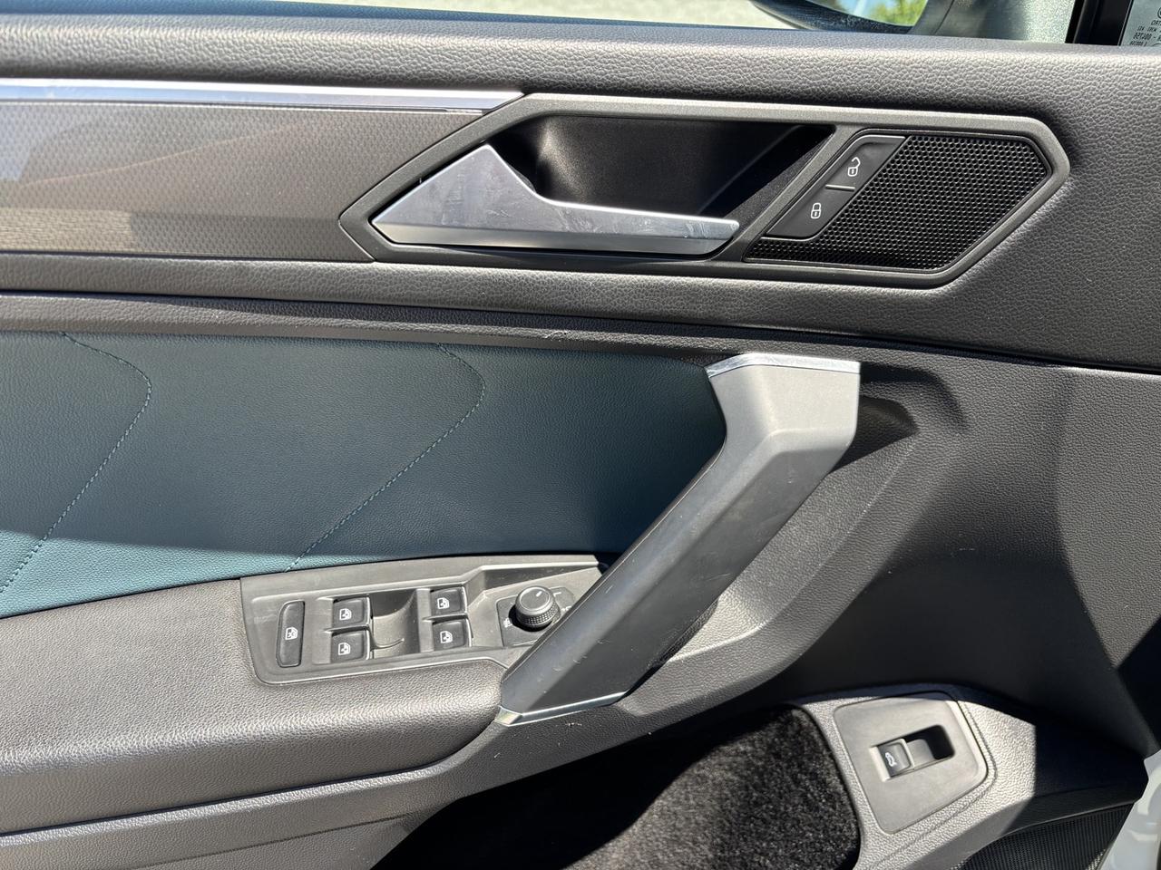 2020 Volkswagen Tiguan Highline ~CLEAN CARFAX~ Photo