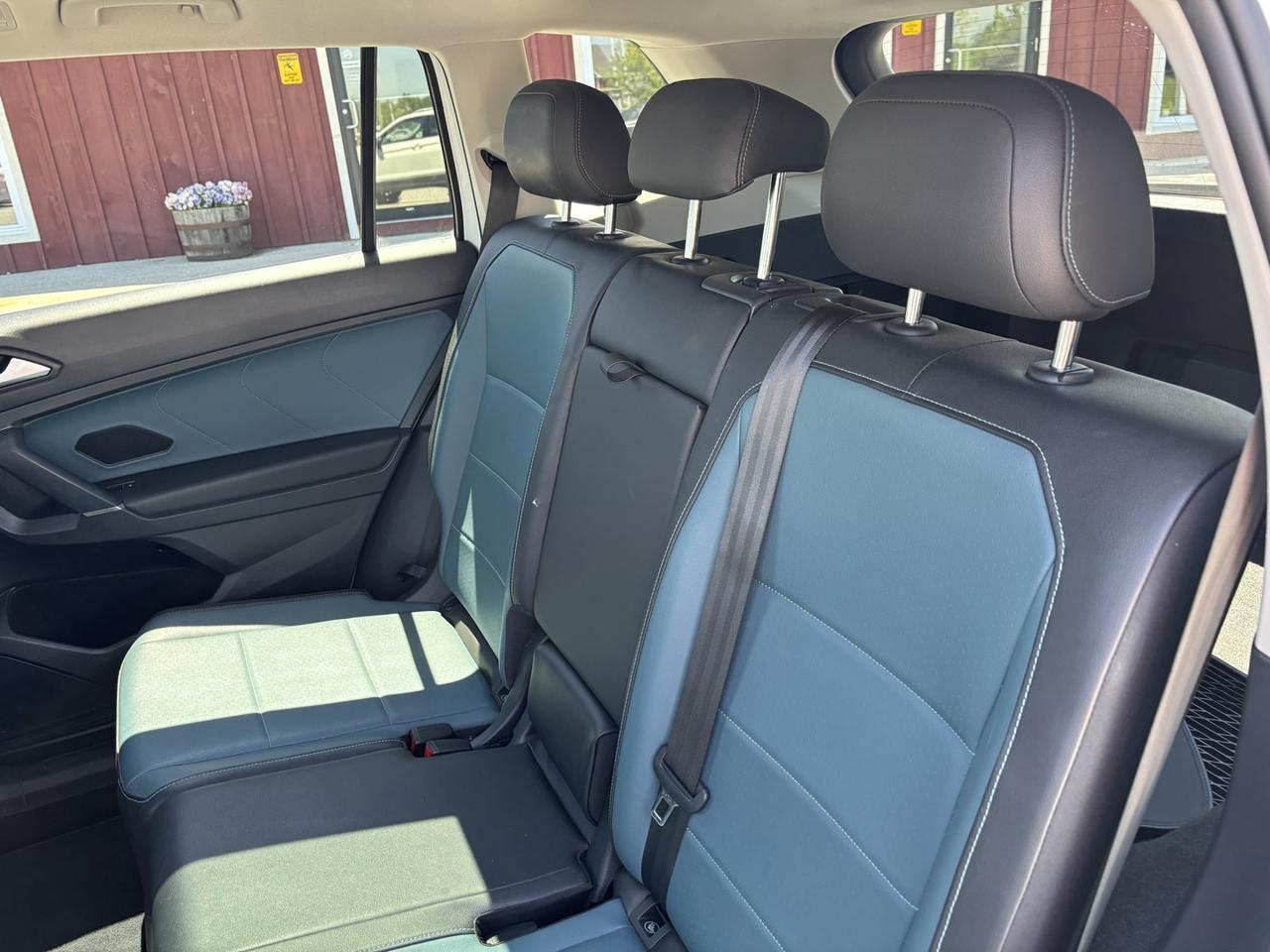 2020 Volkswagen Tiguan Highline ~CLEAN CARFAX~ Photo