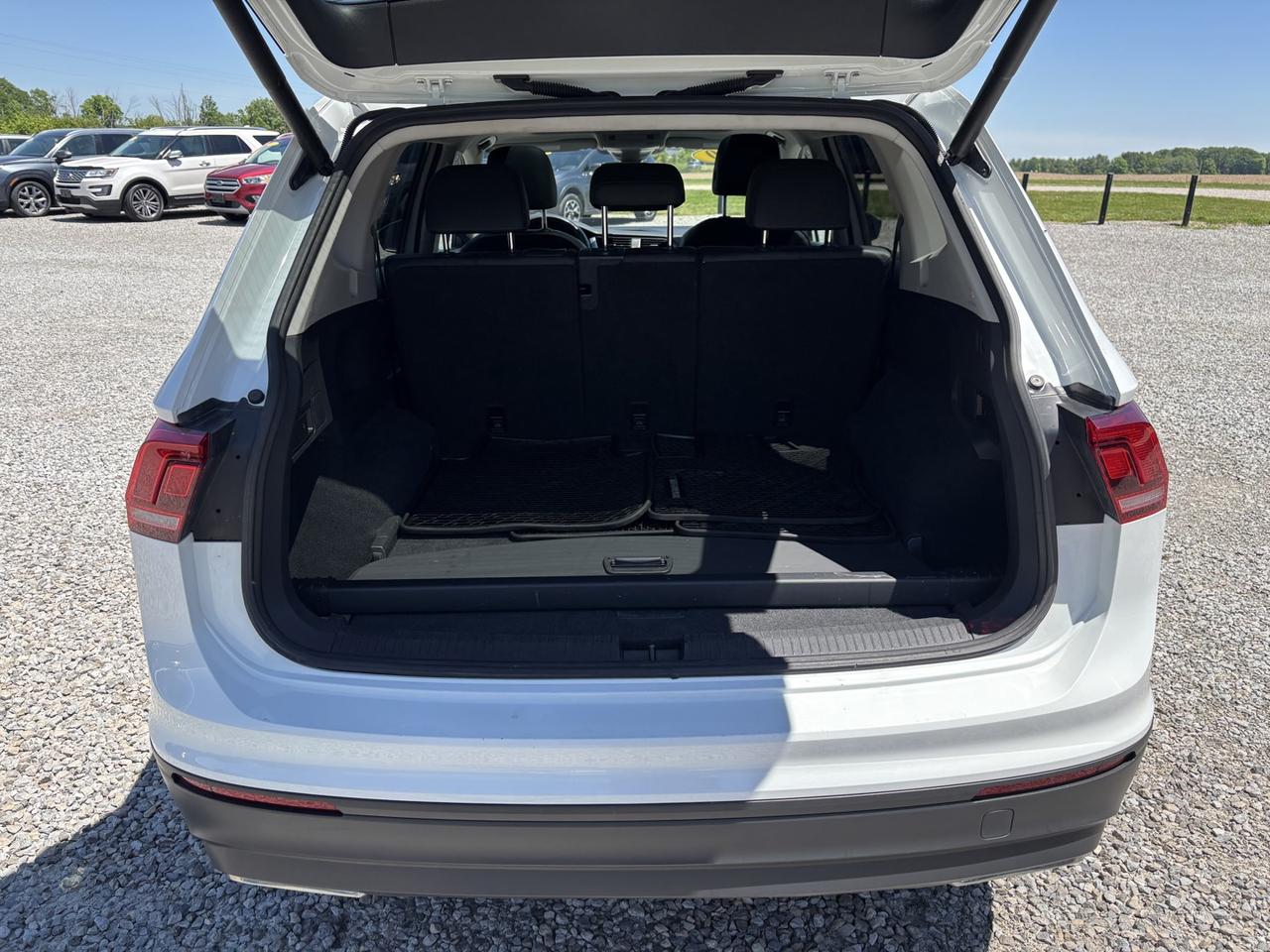 2020 Volkswagen Tiguan Highline ~CLEAN CARFAX~ Photo