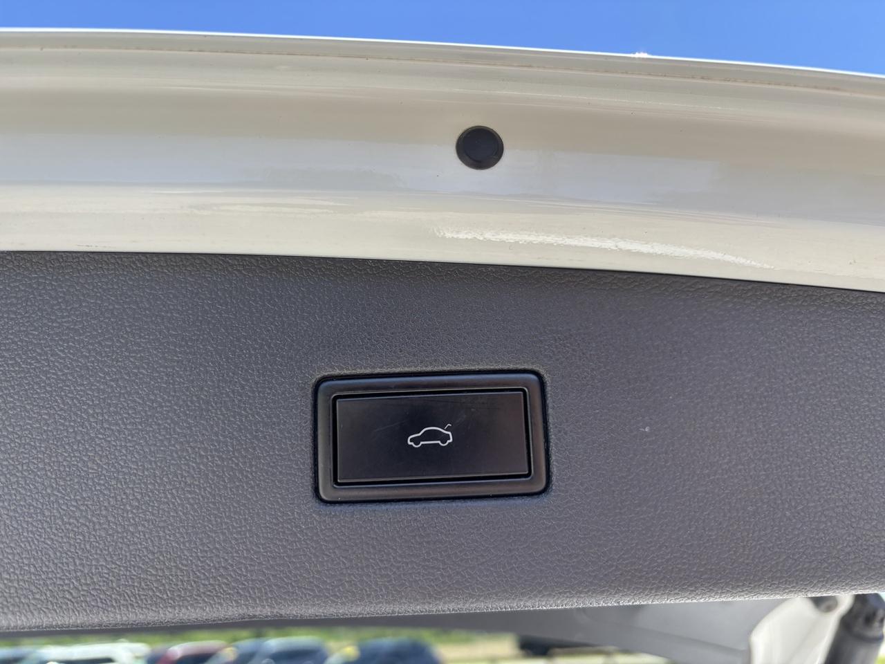 2020 Volkswagen Tiguan Highline ~CLEAN CARFAX~ Photo