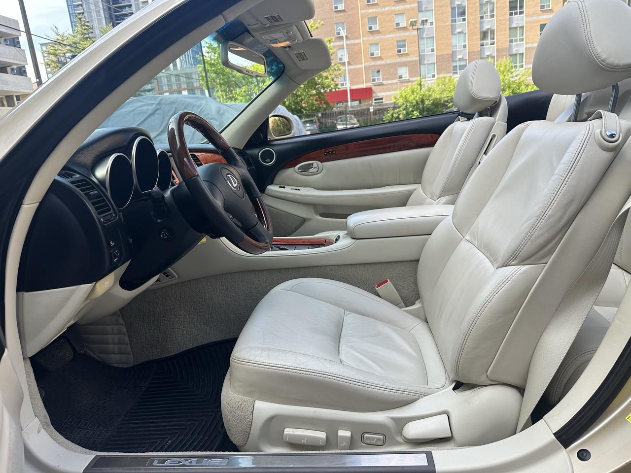 2006 Lexus SC 430 HARDTOP CONVERTIBLE Photo