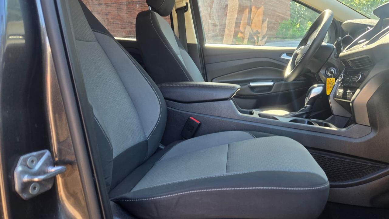 2018 Ford Escape SE FWD Photo
