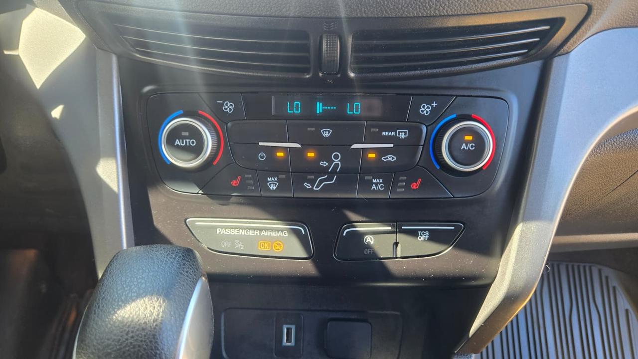 2018 Ford Escape SE FWD Photo