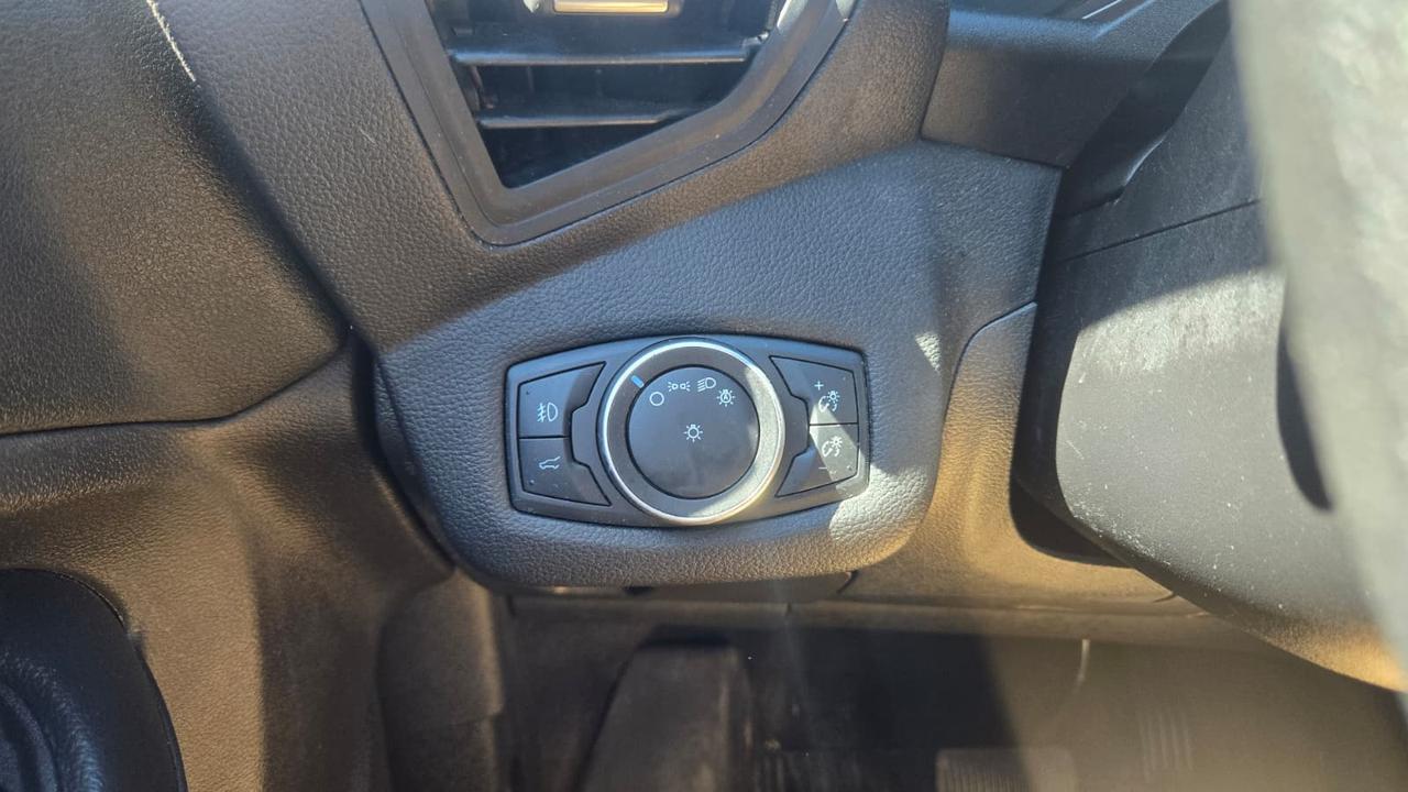 2018 Ford Escape SE FWD Photo