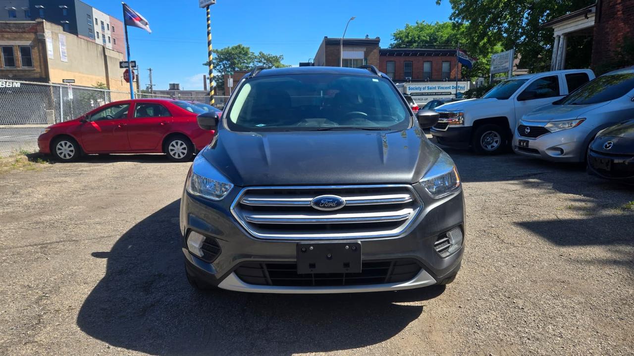 2018 Ford Escape SE FWD - Photo #1