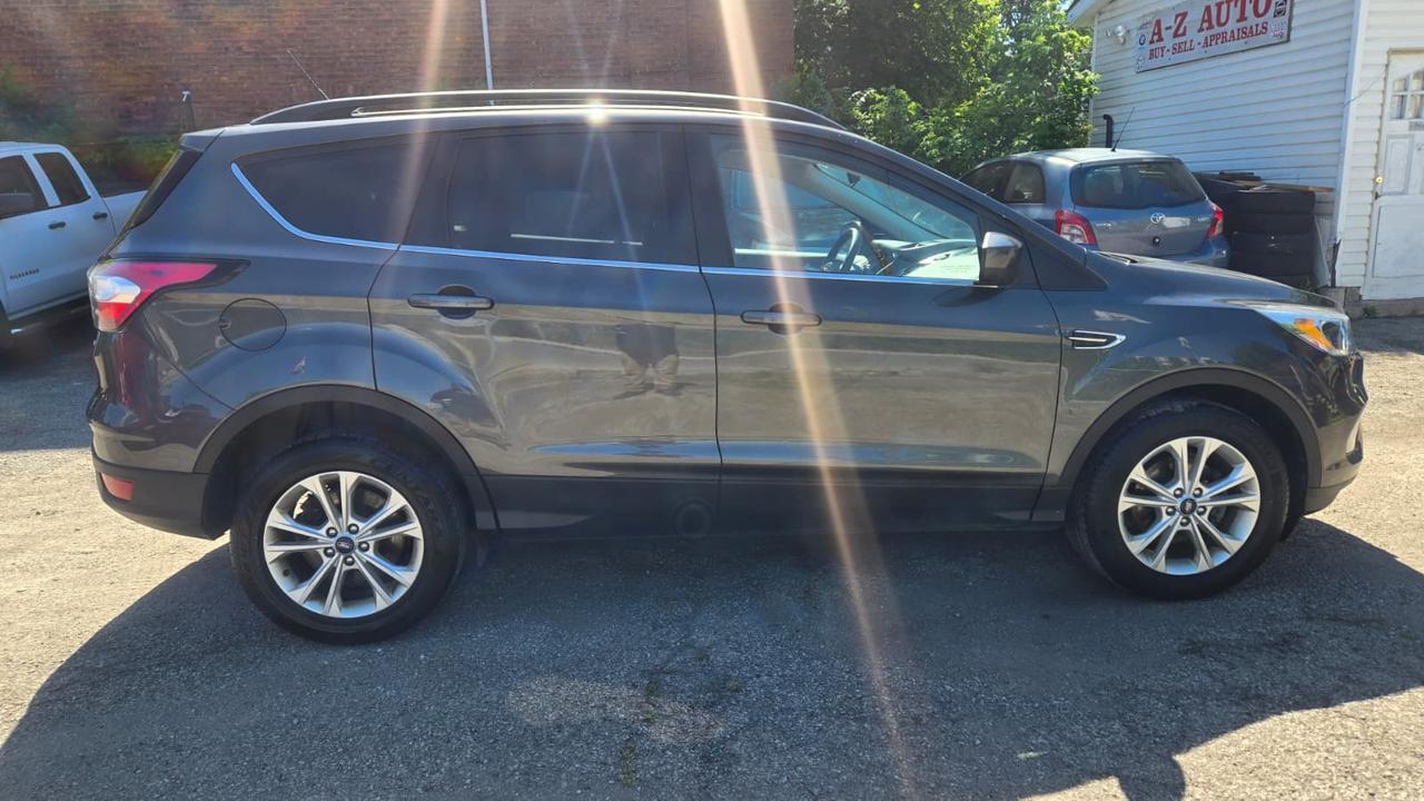 2018 Ford Escape SE FWD Photo
